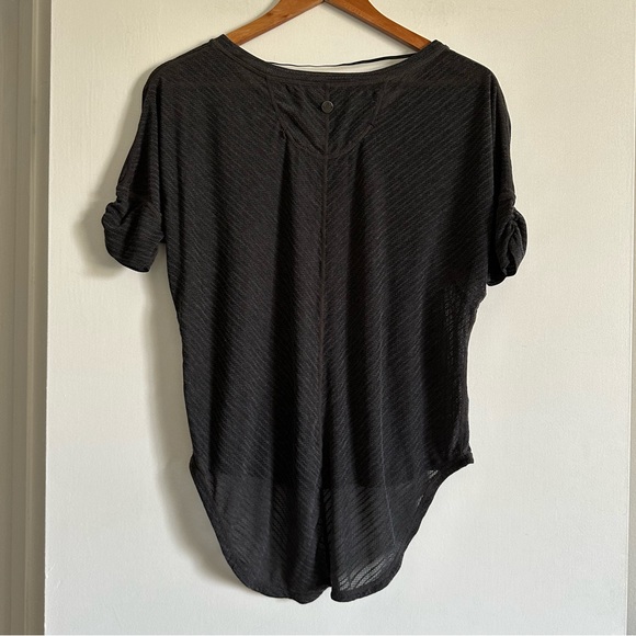 PrAna Women’s Gray Helani Sheer Athletic High-Low Tee Size Small EUC - Picture 6 of 11